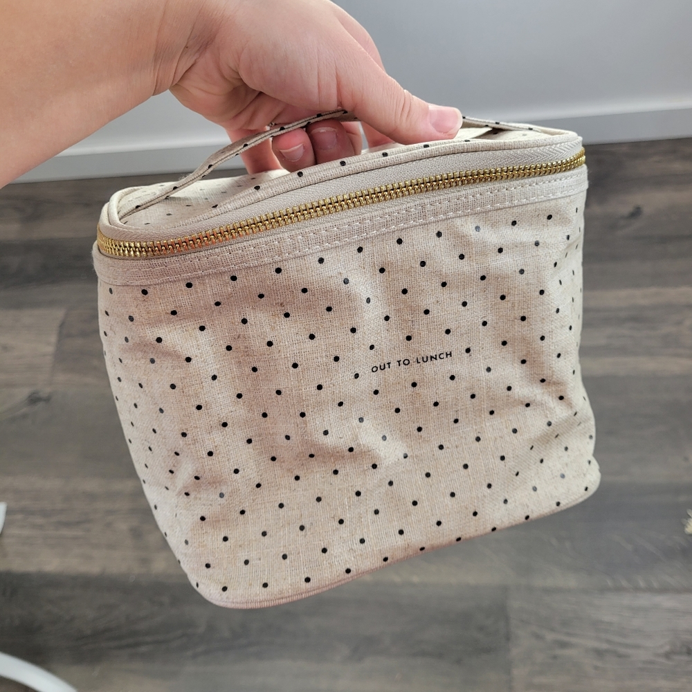 Kate Spade Lunchbox polka dotted beige. Small for daughter good for snacks